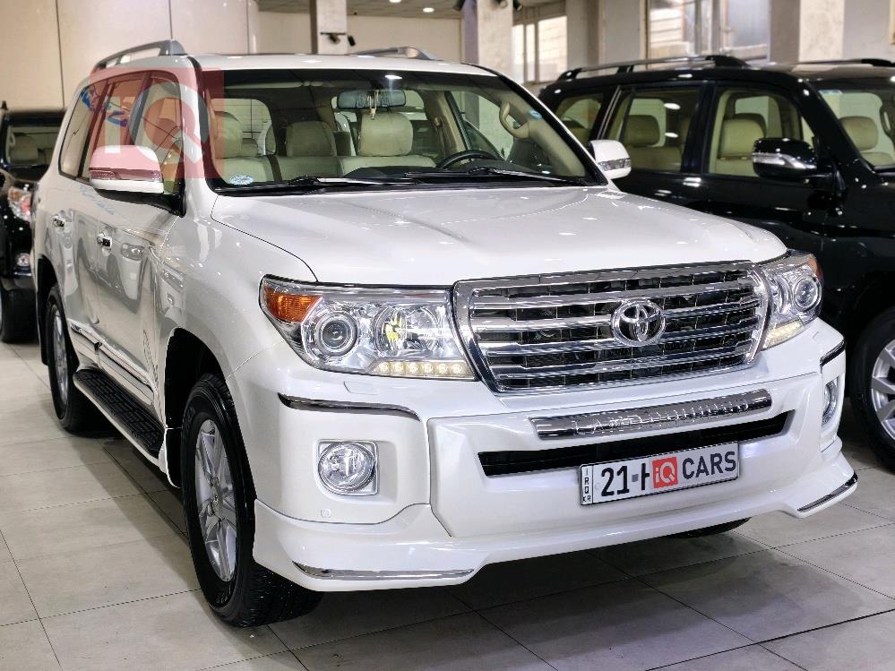 تويوتا لاندكروزر